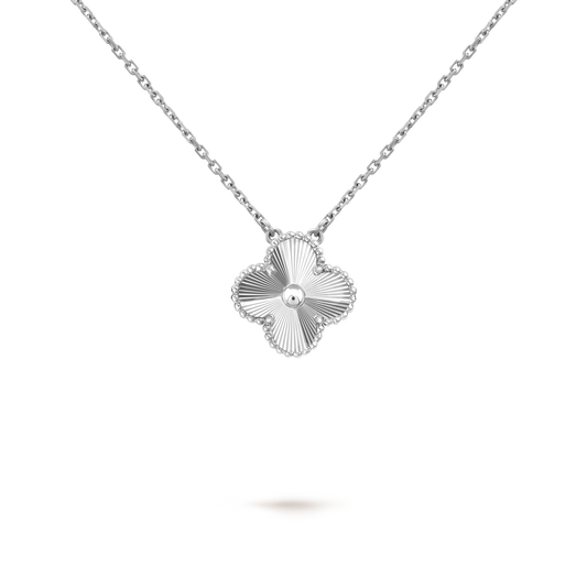 CLOVER LEAF NECKLACE | SILVER